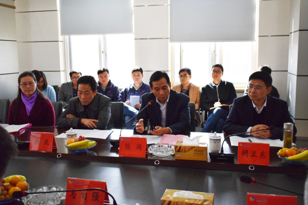 大學(xué)生就業(yè)基地授牌儀式暨英語培訓(xùn)班開班典禮隆重舉行